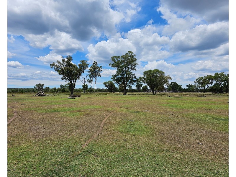 49 Coates Road, Kowguran QLD 4415