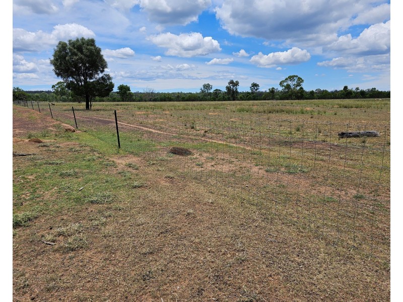 49 Coates Road, Kowguran QLD 4415