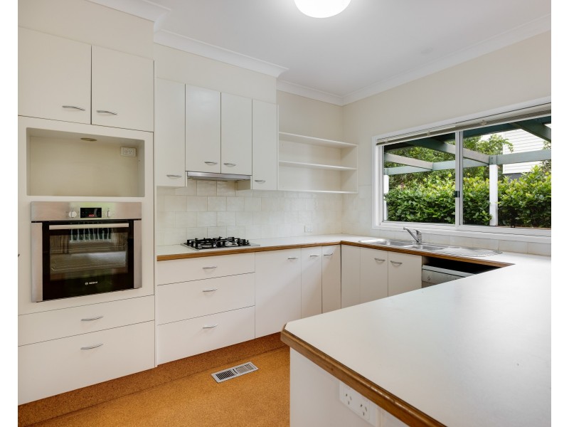 2/46A MacKenzie Street, Mount Lofty QLD 4350