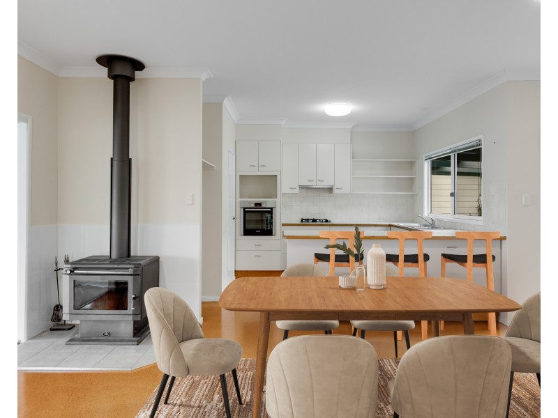 2/46A MacKenzie Street, Mount Lofty QLD 4350