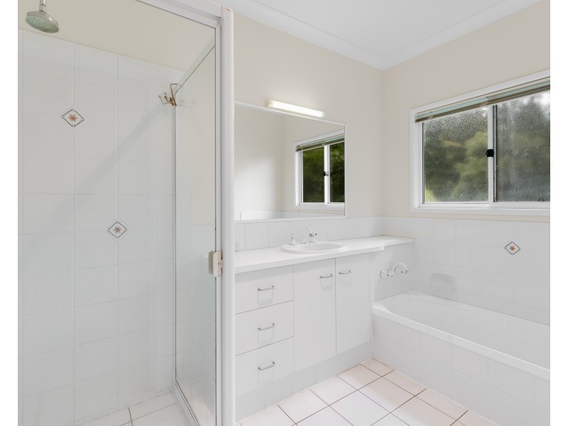 2/46A MacKenzie Street, Mount Lofty QLD 4350