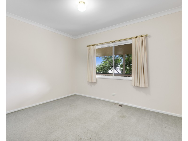 2/46A MacKenzie Street, Mount Lofty QLD 4350