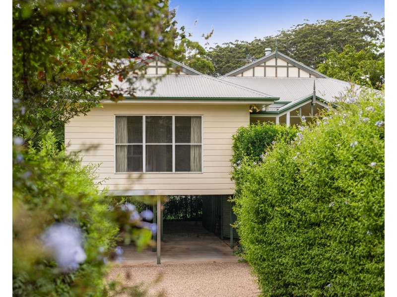 2/46A MacKenzie Street, Mount Lofty QLD 4350