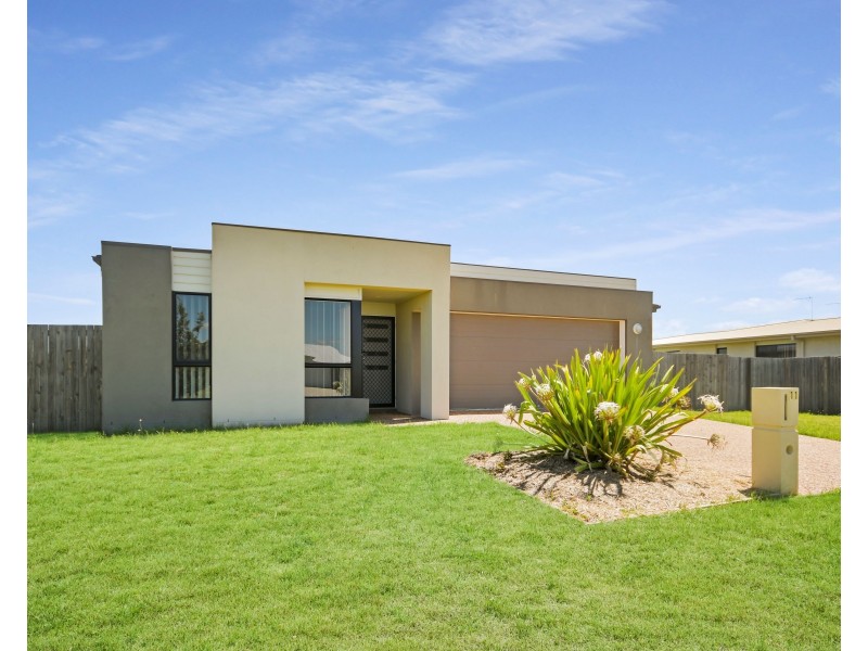 11 Mia Street, Wyreema QLD 4352