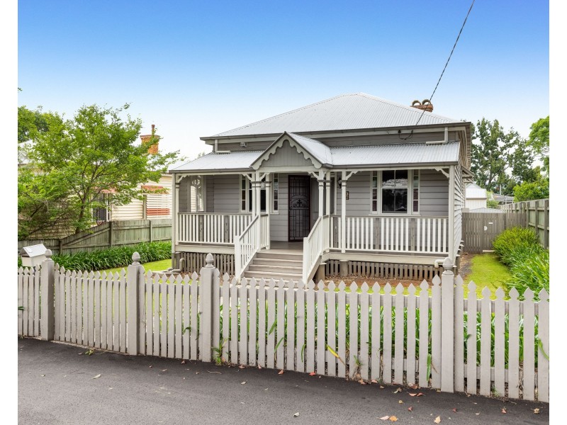 32 Hill Street, Toowoomba City QLD 4350