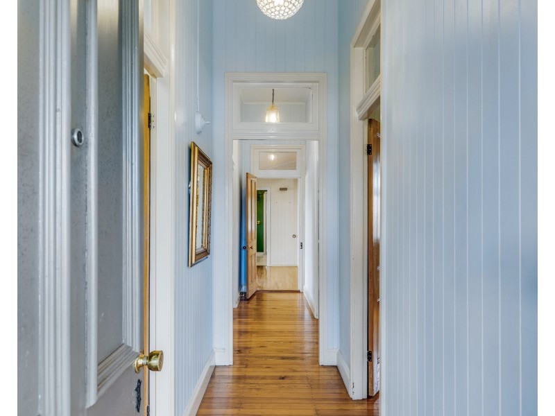 32 Hill Street, Toowoomba City QLD 4350