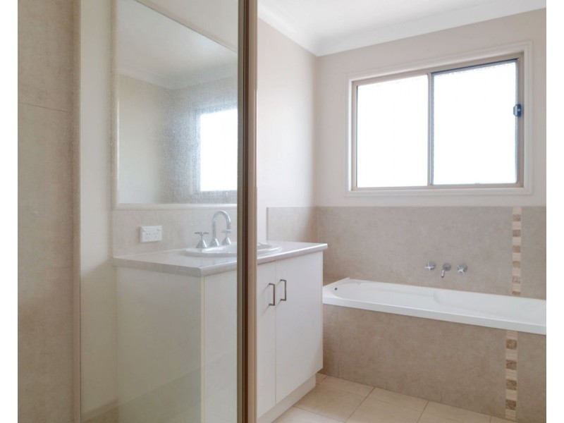 7/16 Anzac Avenue, Newtown QLD 4350