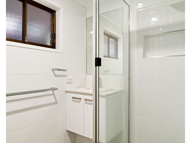 Unit 2/115 Rowbotham Street, Rangeville QLD 4350
