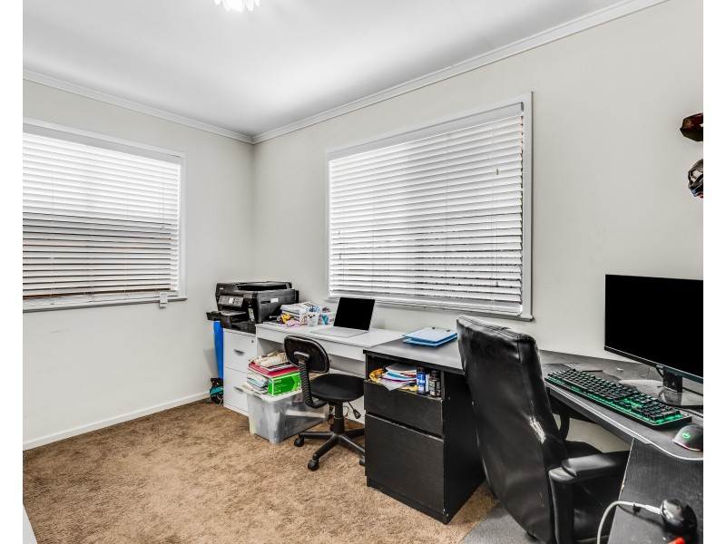 15 Hampton Street, Newtown QLD 4350