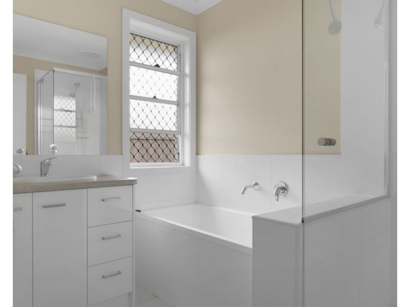 49 Sanctuary Drive, Cranley QLD 4350