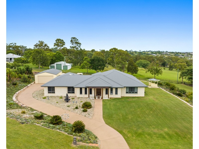 3 Sunrise Court, Gowrie Junction QLD 4352