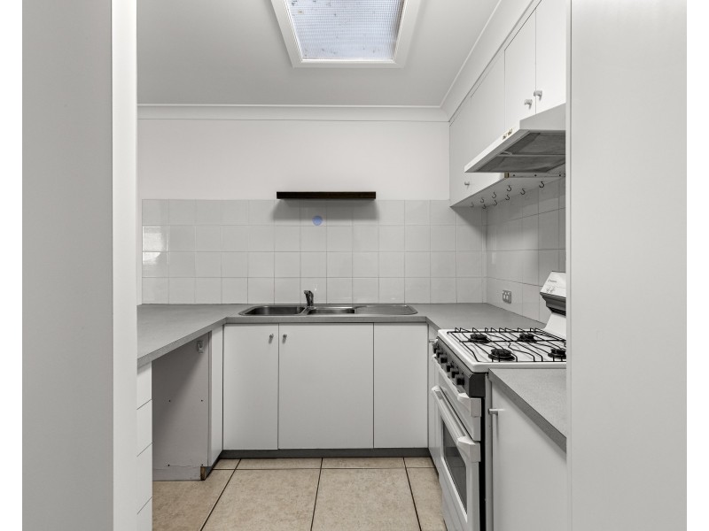 Unit 4/4-6 Crosby Street, Darling Heights QLD 4350