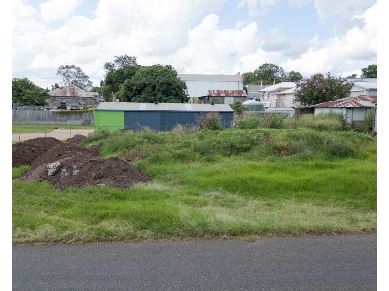 16 Inter Street, North Toowoomba QLD 4350