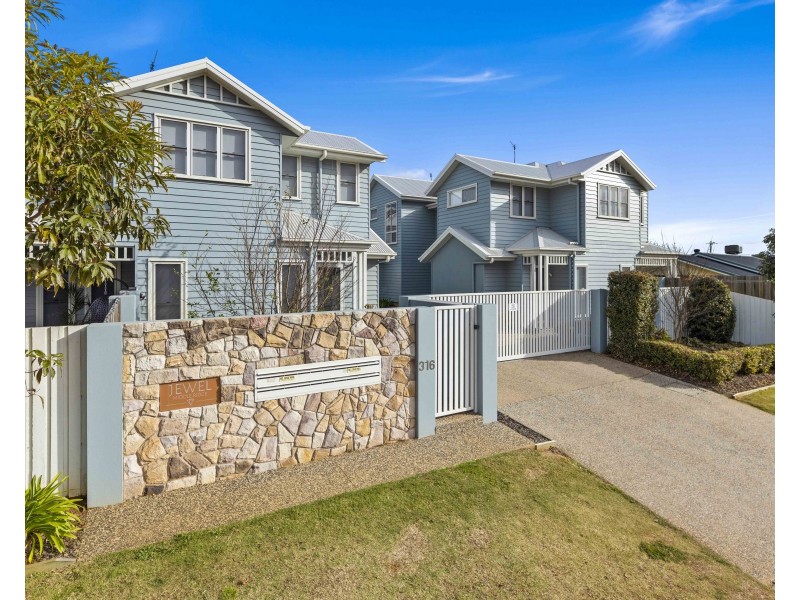 Unit 4/316 Stenner Street, Middle Ridge QLD 4350