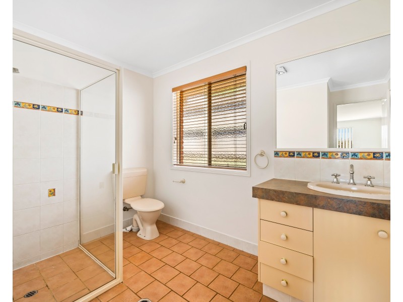 20 Menzies Street, Middle Ridge QLD 4350