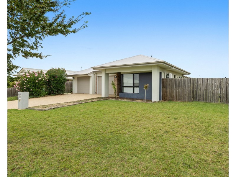 10 Mia Street, Wyreema QLD 4352