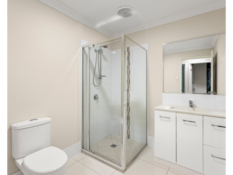 10 Mia Street, Wyreema QLD 4352