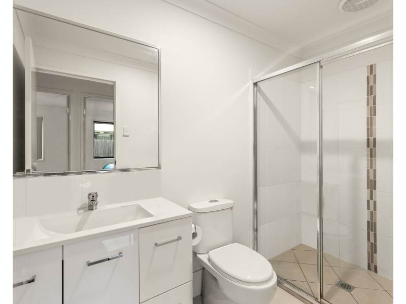 10 Mia Street, Wyreema QLD 4352