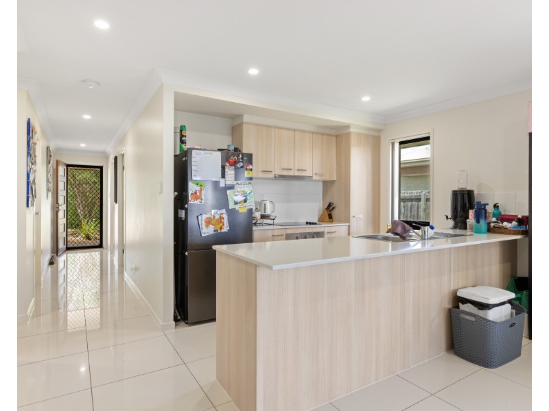 25 Weebah Place, Cambooya QLD 4358