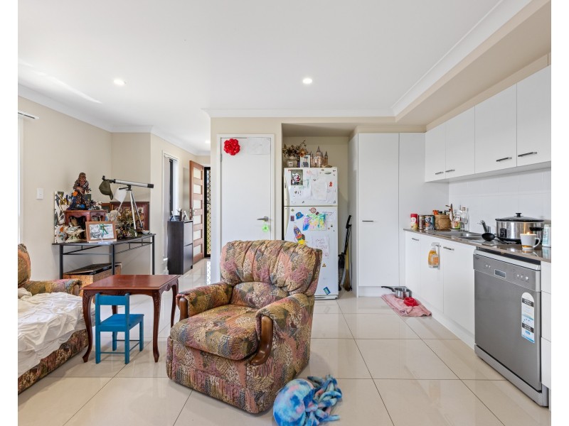 25 Weebah Place, Cambooya QLD 4358