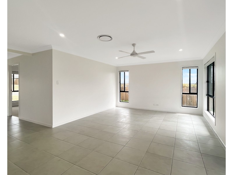 26 Vanessa Crescent, Cotswold Hills QLD 4350