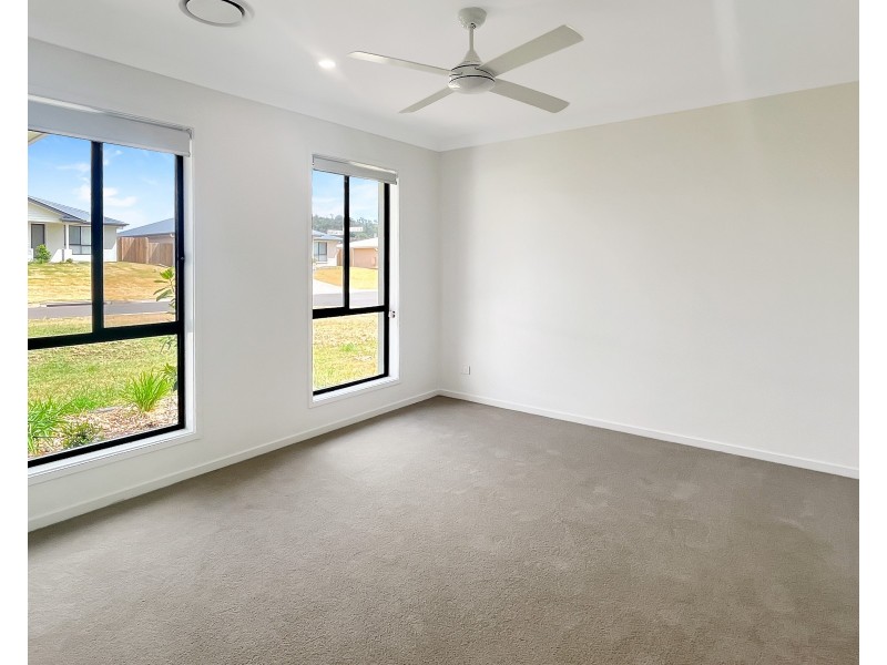 26 Vanessa Crescent, Cotswold Hills QLD 4350