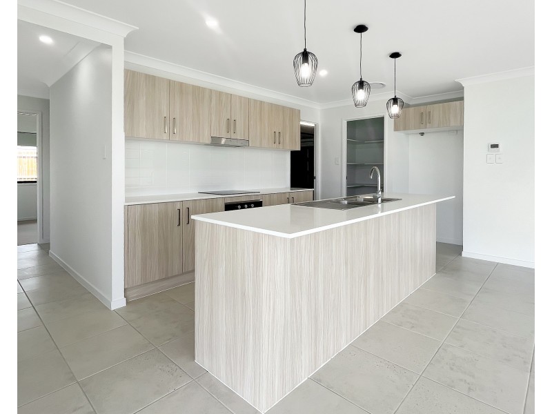 26 Vanessa Crescent, Cotswold Hills QLD 4350