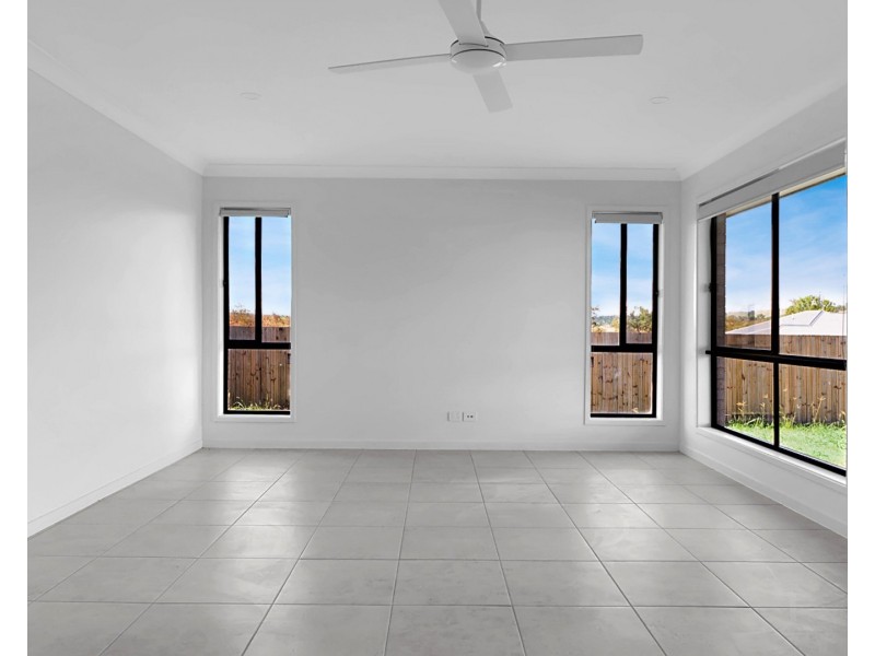 26 Vanessa Crescent, Cotswold Hills QLD 4350