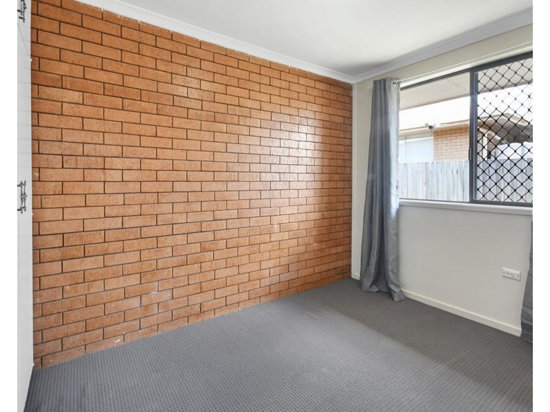 Unit 2/13 Dumba Street, Harristown QLD 4350