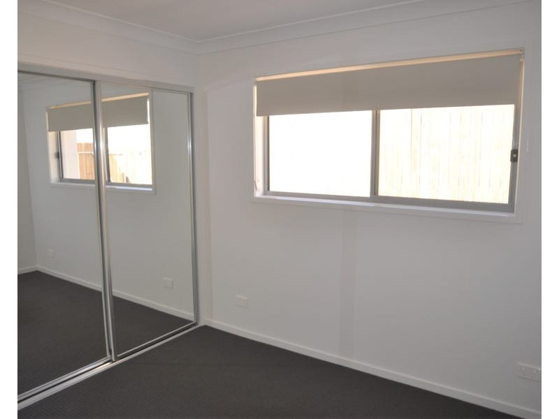 Unit 2/17 Diva Lane, Glenvale QLD 4350