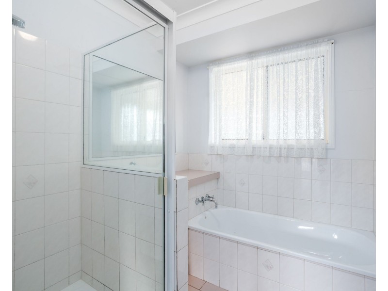 11 Baron Court, Wilsonton QLD 4350