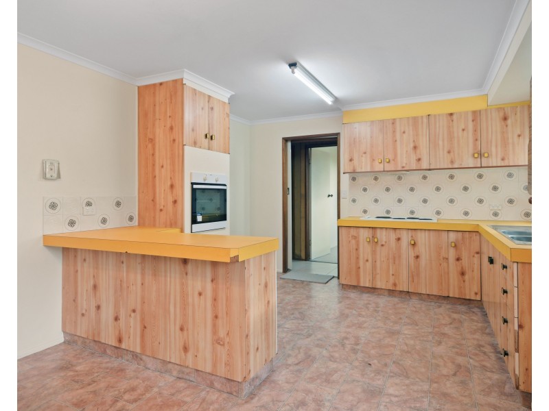 7 Arlaw Street, Centenary Heights QLD 4350