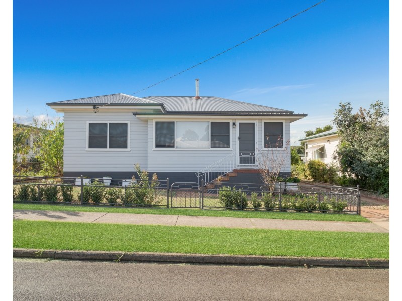 13 Rosewood Street, Toowoomba City QLD 4350