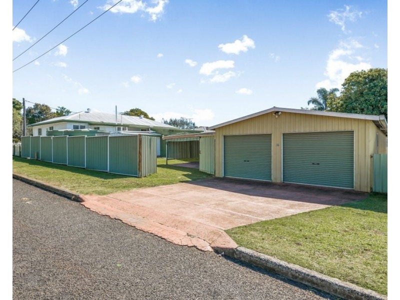8 Blackwood Street, Harristown QLD 4350