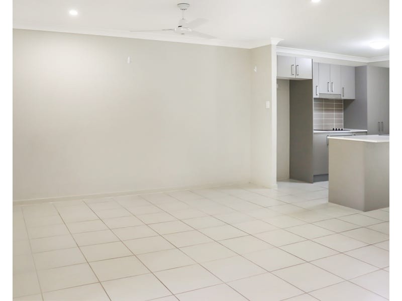 Unit 1/23 Cardamon Crescent, Glenvale QLD 4350