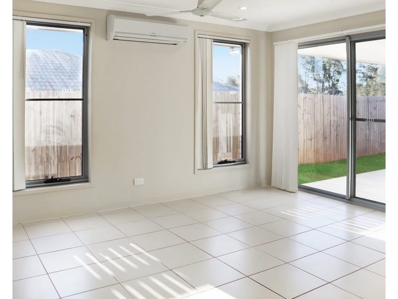Unit 1/23 Cardamon Crescent, Glenvale QLD 4350