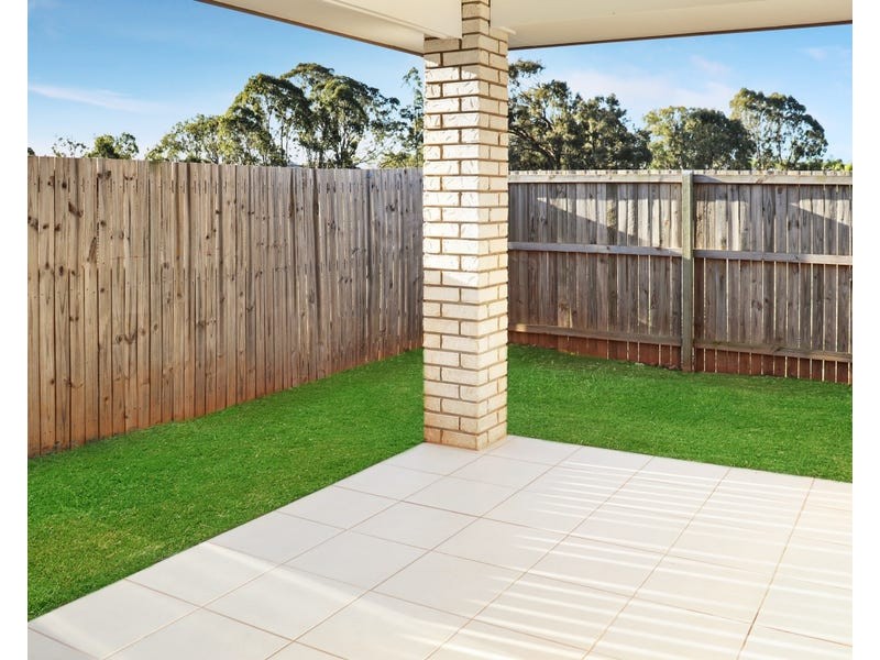 Unit 1/23 Cardamon Crescent, Glenvale QLD 4350