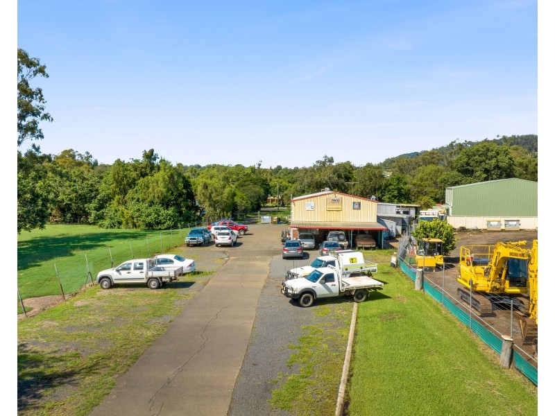 8571 Warrego Highway, Withcott QLD 4352