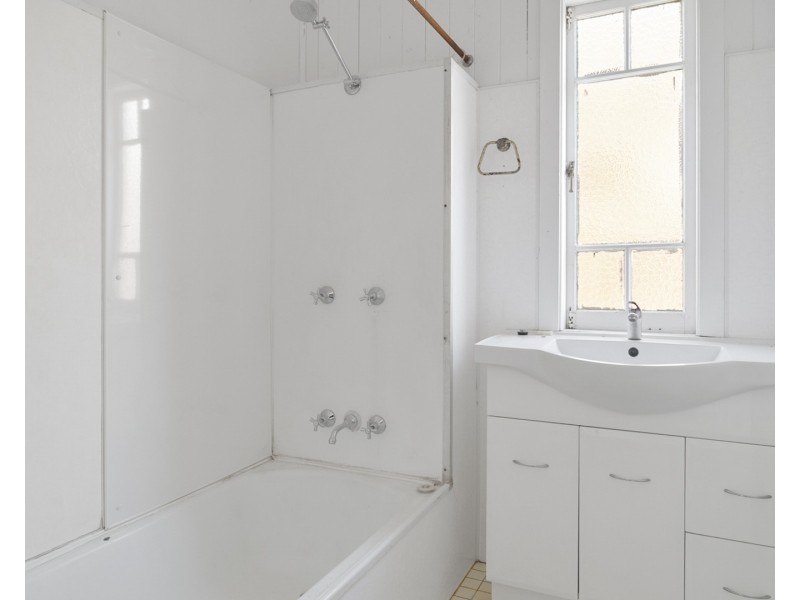 4 Station Street, Toowoomba City QLD 4350