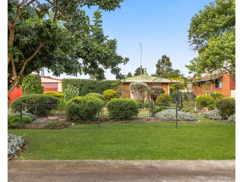 7 John Street, Cambooya QLD 4358