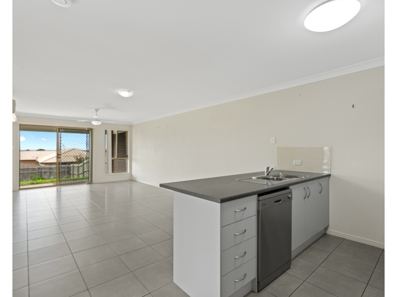 Unit 1/38 Capital Drive, Rosenthal Heights QLD 4370