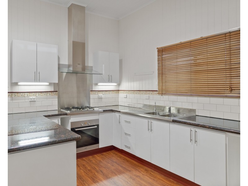 147 South Street, South Toowoomba QLD 4350