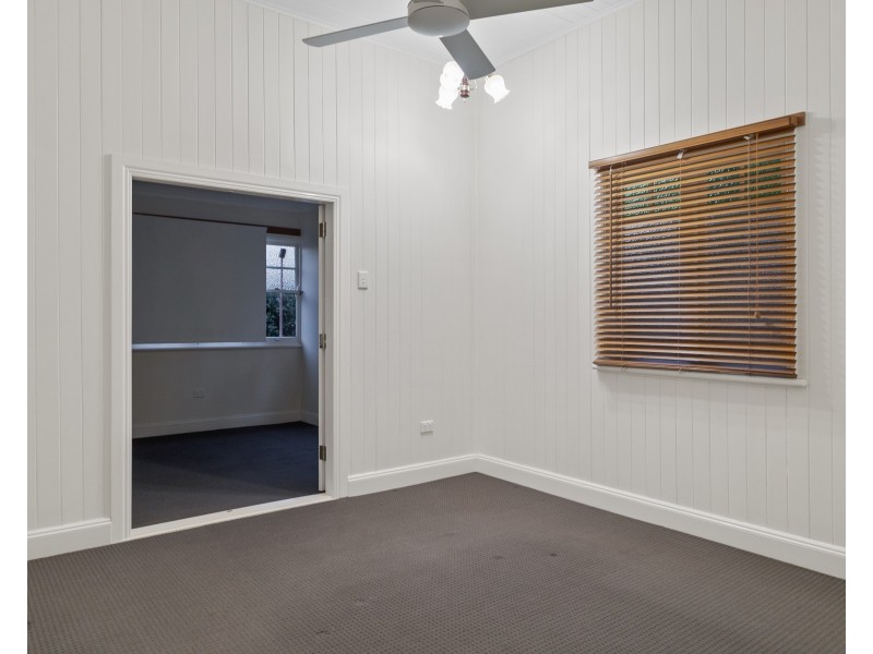 147 South Street, South Toowoomba QLD 4350