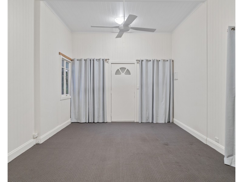 147 South Street, South Toowoomba QLD 4350