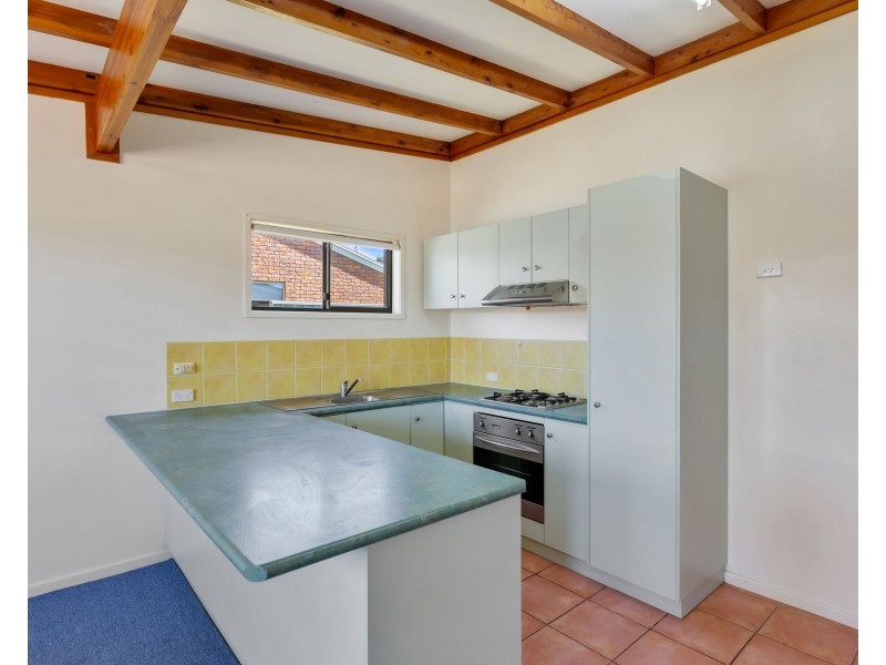 Unit 1/5 Amanda Drive, Centenary Heights QLD 4350