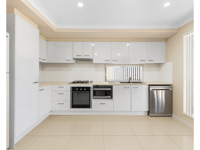 43 Mia Street, Wyreema QLD 4352