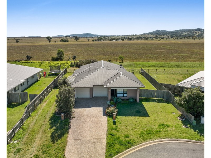 43 Mia Street, Wyreema QLD 4352