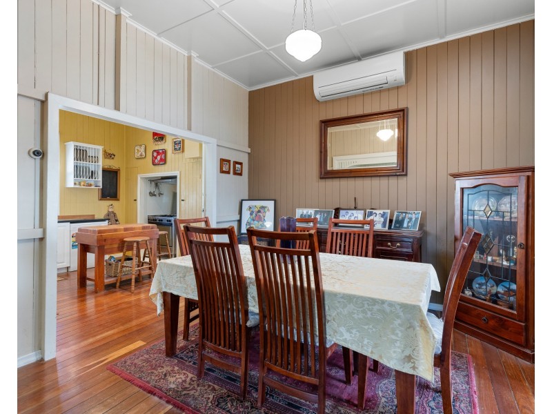 11 Clairmont Street, Newtown QLD 4350