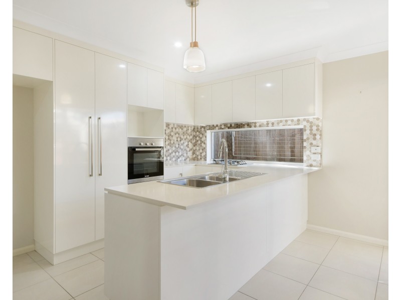 Unit 4/19 Cranley Street, South Toowoomba QLD 4350