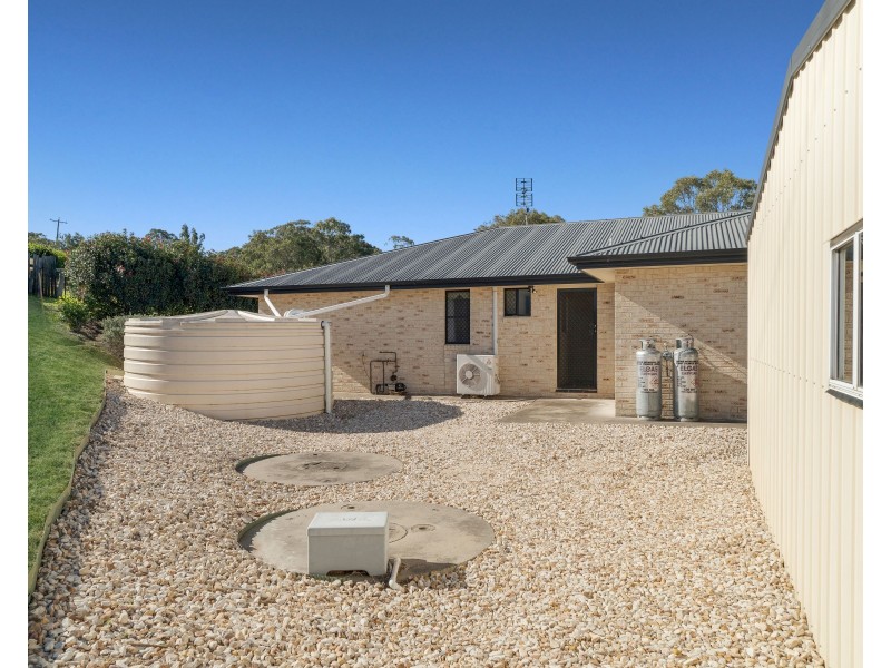 1 Schmidt Court, Top Camp QLD 4350